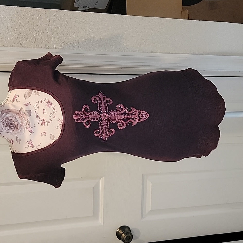 Cute Decorative Tee - Picture 6 of 14